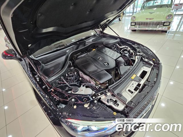 Mercedes-Benz GLC-Class (X254) GLC300 4MATIC AMG Line 2024 — фото 6