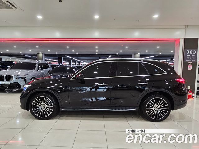 Mercedes-Benz GLC-Class (X254) GLC300 4MATIC AMG Line 2024 — фото 24
