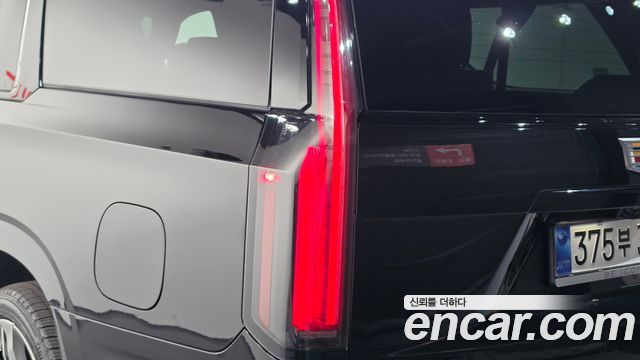 Cadillac Escalade (V) 6.2 ESV ESV Sports Platinum 2025 — фото 23
