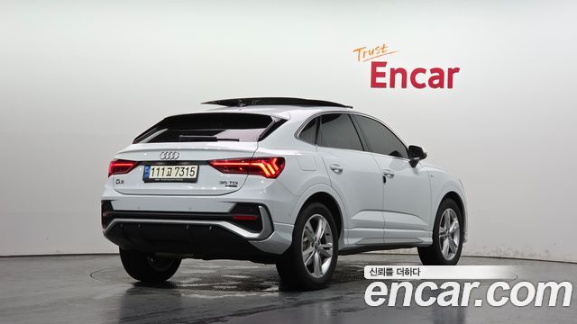 Audi Q3 (F3) 35 TDI Quattro Premium Sportback 2023 — фото 2