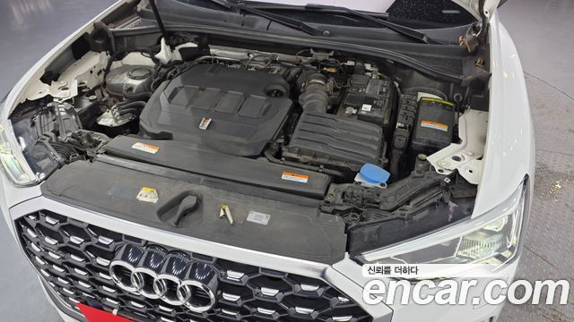 Audi Q3 (F3) 35 TDI Quattro Premium Sportback 2023 — фото 6