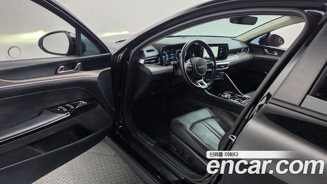 Kia K5 (III) 2.0 Noblesse 2022 — фото 10