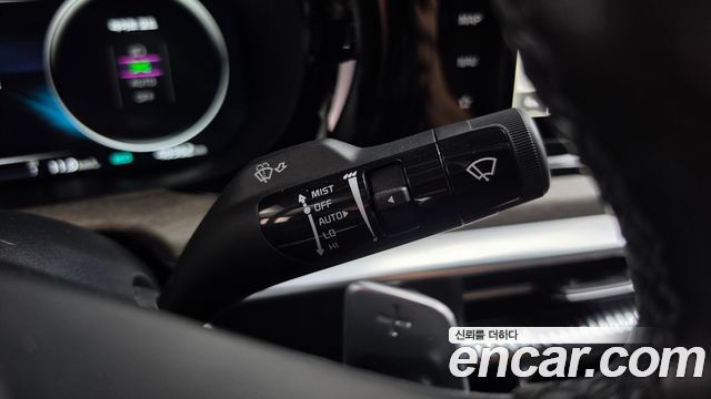 Kia K5 (III) 2.0 Noblesse 2022 — фото 33