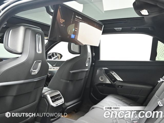 BMW 7 Series (G70) 750e xDrive Design Pure Excellence 2023 — фото 22