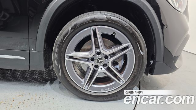 Mercedes-Benz GLA-Class (H247) GLA250 4MATIC 2023 — фото 5
