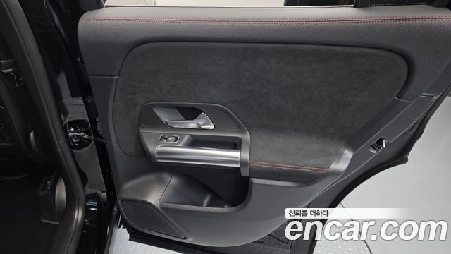 Mercedes-Benz GLA-Class (H247) GLA250 4MATIC 2023 — фото 25