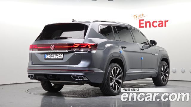 Volkswagen Atlas 2.0 TSI R-LINE 7-Seater 2025 — фото 2