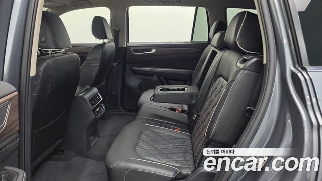 Volkswagen Atlas 2.0 TSI R-LINE 7-Seater 2025 — фото 12