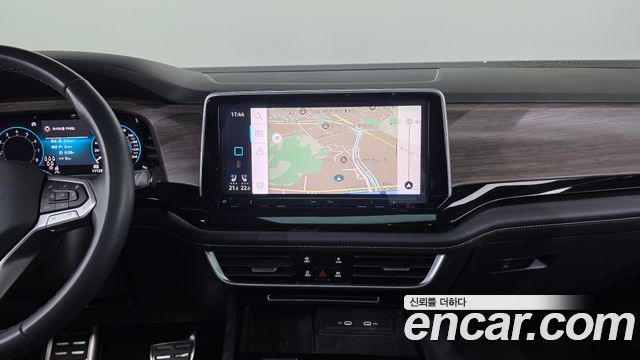 Volkswagen Atlas 2.0 TSI R-LINE 7-Seater 2025 — фото 14