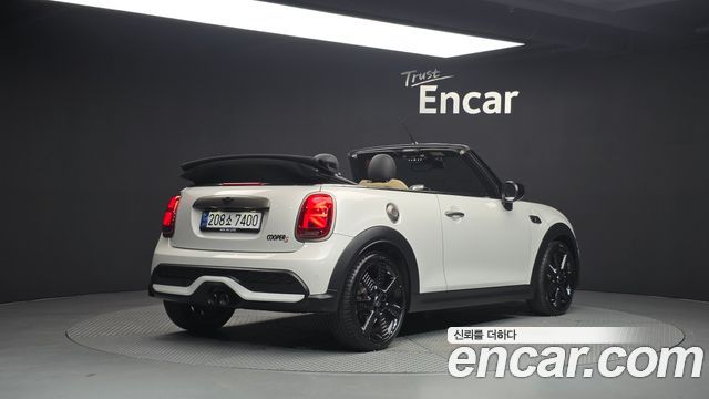 MINI Cooper S Convertible Resolute Edition 3rd Gen 2024 — фото 2