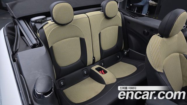 MINI Cooper S Convertible Resolute Edition 3rd Gen 2024 — фото 12