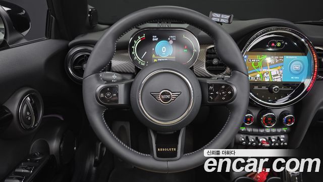 MINI Cooper S Convertible Resolute Edition 3rd Gen 2024 — фото 13