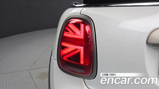 MINI Cooper S Convertible Resolute Edition 3rd Gen 2024 — фото 23