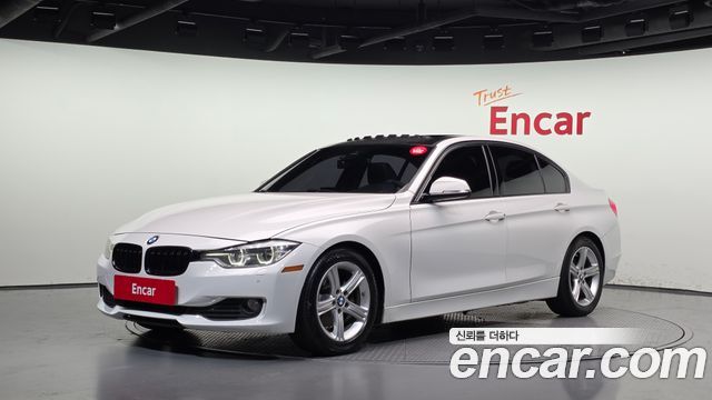 BMW 3 Series (F30) 320i Luxury