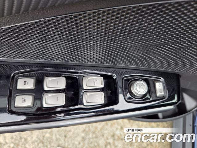 KG Mobility (SsangYong) Tivoli Armor Gear Edition 2WD 2018 — фото 20