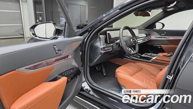 BMW 7 Series (G70) 740i xDrive M Sport 2025 — фото 10