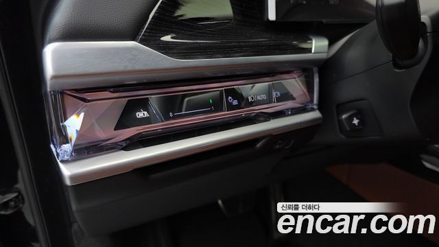 BMW 7 Series (G70) 740i xDrive M Sport 2025 — фото 17