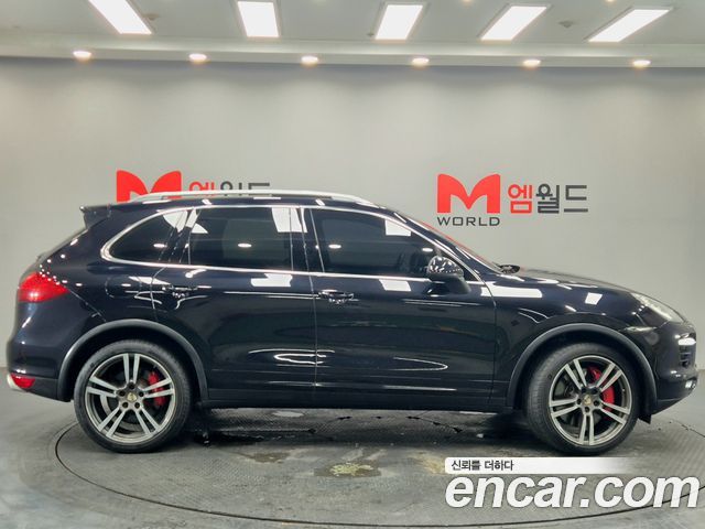 Porsche Cayenne 4.8 Turbo 958 2011 — фото 2