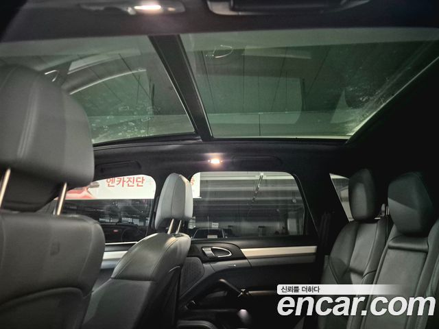 Porsche Cayenne 4.8 Turbo 958 2011 — фото 15
