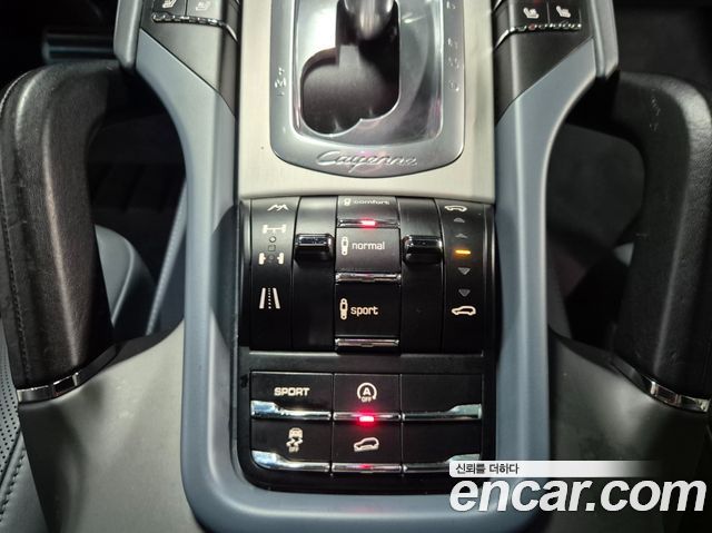 Porsche Cayenne 4.8 Turbo 958 2011 — фото 18
