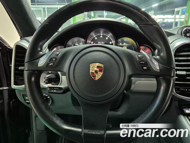 Porsche Cayenne 4.8 Turbo 958 2011 — фото 19