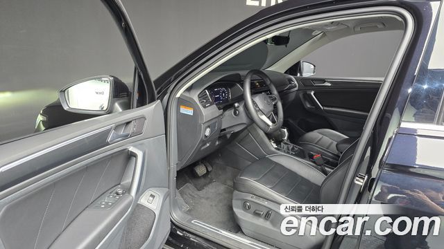 Volkswagen Tiguan (II) 2.0 TDI Premium 2022 — фото 10