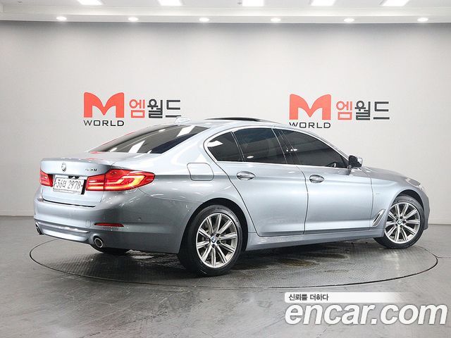 BMW 5 Series (G30) 520i Luxury 2018 — фото 2