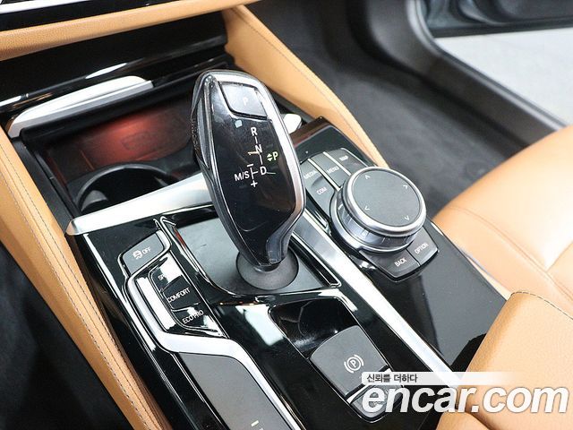 BMW 5 Series (G30) 520i Luxury 2018 — фото 8