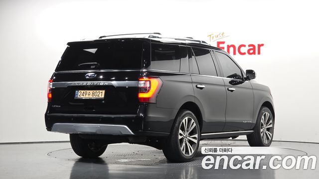 Ford Expedition Platinum 4WD 7Seater 2021 — фото 2
