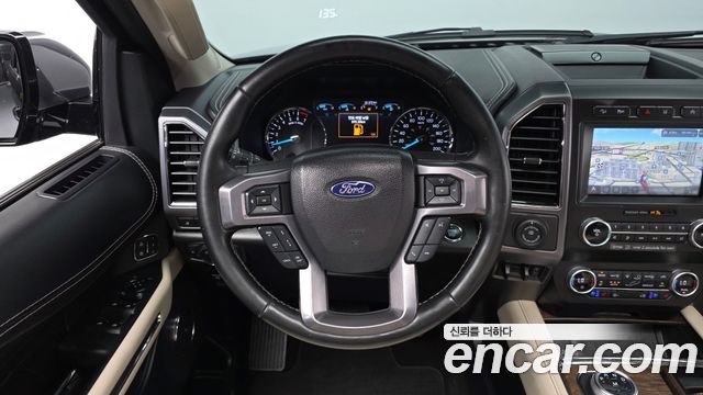 Ford Expedition Platinum 4WD 7Seater 2021 — фото 13