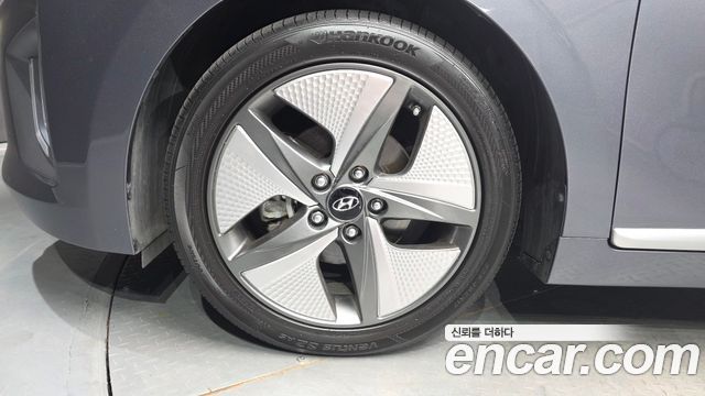 Hyundai Ioniq Hybrid 1.6 HEV Q 2020 — фото 5