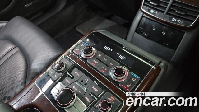 Audi A8 3.0 TFSI Quattro LWB D4 2011 — фото 15