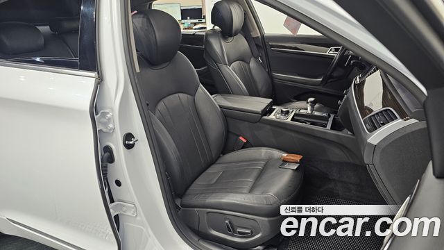 Genesis G80 3.3 GDI AWD Premium Luxury 2018 — фото 12