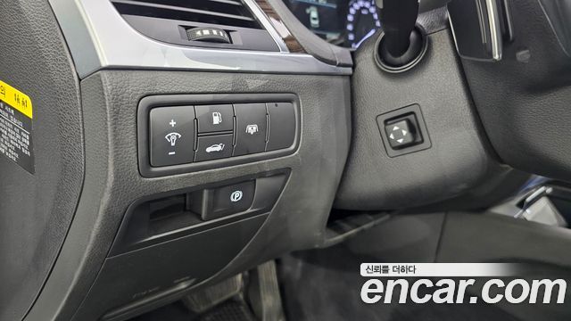 Genesis G80 3.3 GDI AWD Premium Luxury 2018 — фото 16