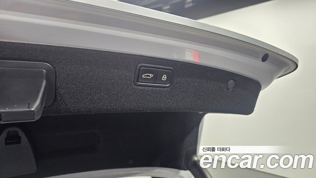 Genesis G80 3.3 GDI AWD Premium Luxury 2018 — фото 20