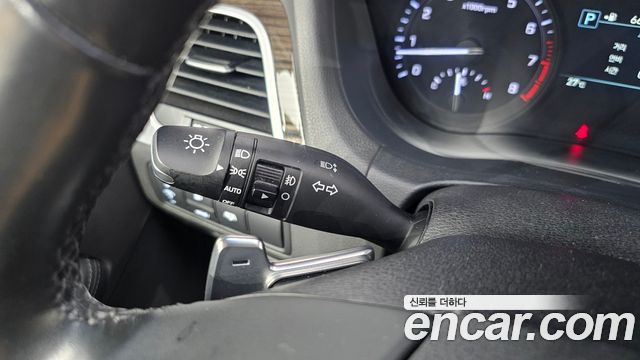 Genesis G80 3.3 GDI AWD Premium Luxury 2018 — фото 29