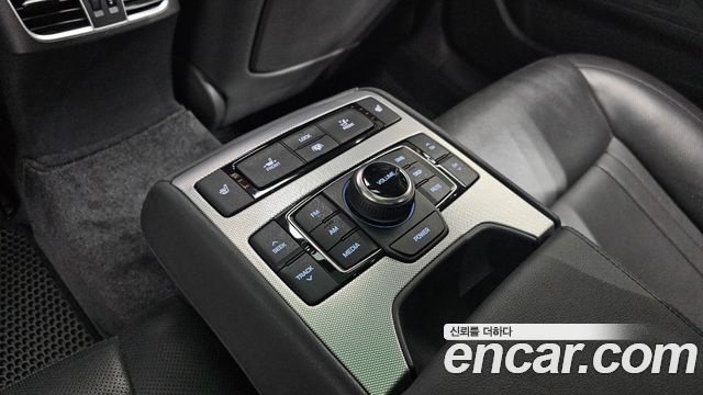 Genesis G80 3.3 GDI AWD Premium Luxury 2018 — фото 33