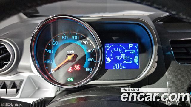 Chevrolet Spark LT Standard 2015 — фото 8