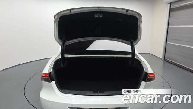 Hyundai Grandeur (IG) 2.5 Premium 2023 — фото 24