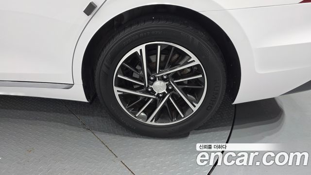 Hyundai Grandeur (IG) 2.5 Premium 2023 — фото 27