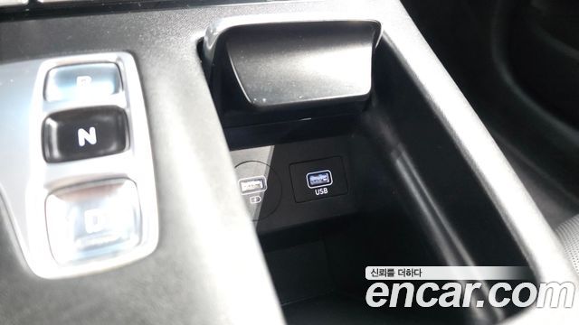 Hyundai Grandeur (IG) 2.5 Premium 2023 — фото 36