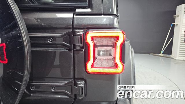 Jeep Wrangler (JL) 2.0 Overland Power Top 4Door 2020 — фото 23