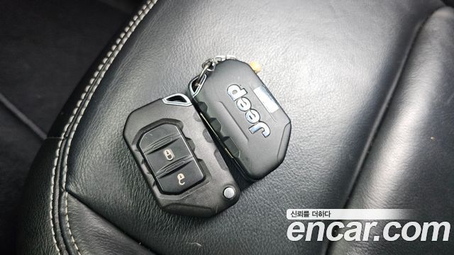Jeep Wrangler (JL) 2.0 Overland Power Top 4Door 2020 — фото 31