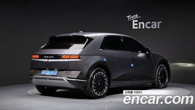 Hyundai Ioniq 5 Long range Exclusive 2023 — фото 2