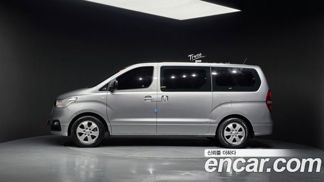 Hyundai Grand Starex Wagon 12-Seater Smart 2020 — фото 4