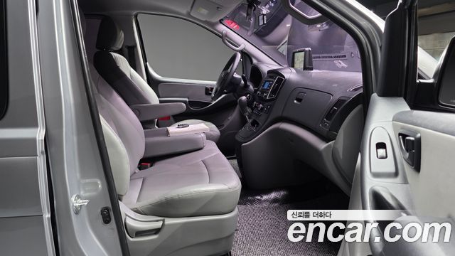 Hyundai Grand Starex Wagon 12-Seater Smart 2020 — фото 22