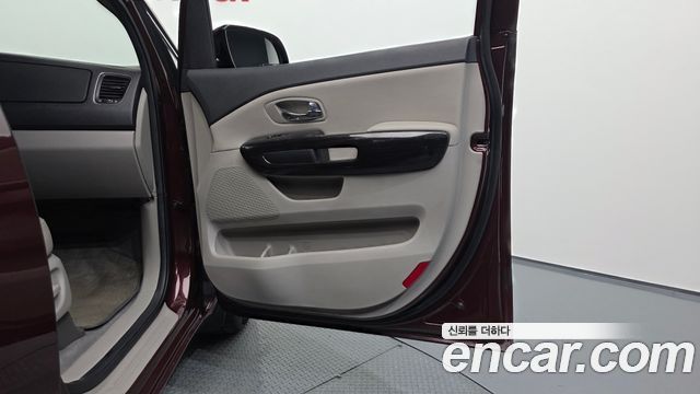 Kia Carnival Gasoline 9-Seater Noblesse 2019 — фото 25
