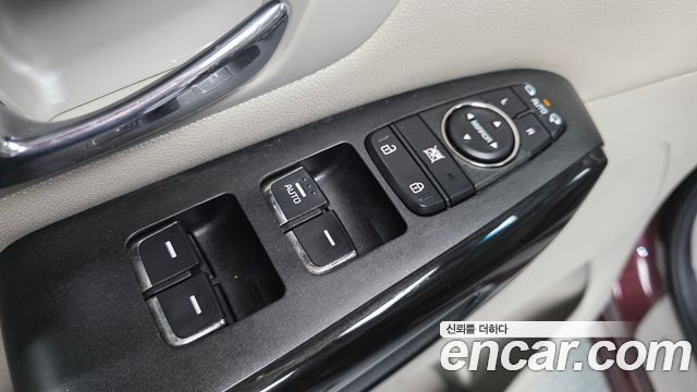 Kia Carnival Gasoline 9-Seater Noblesse 2019 — фото 36