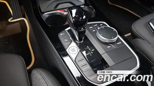 BMW 1 Series (F40) 120i Sports 2023 — фото 9
