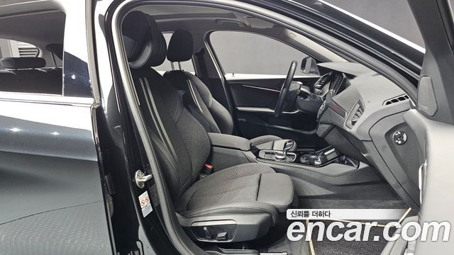 BMW 1 Series (F40) 120i Sports 2023 — фото 11